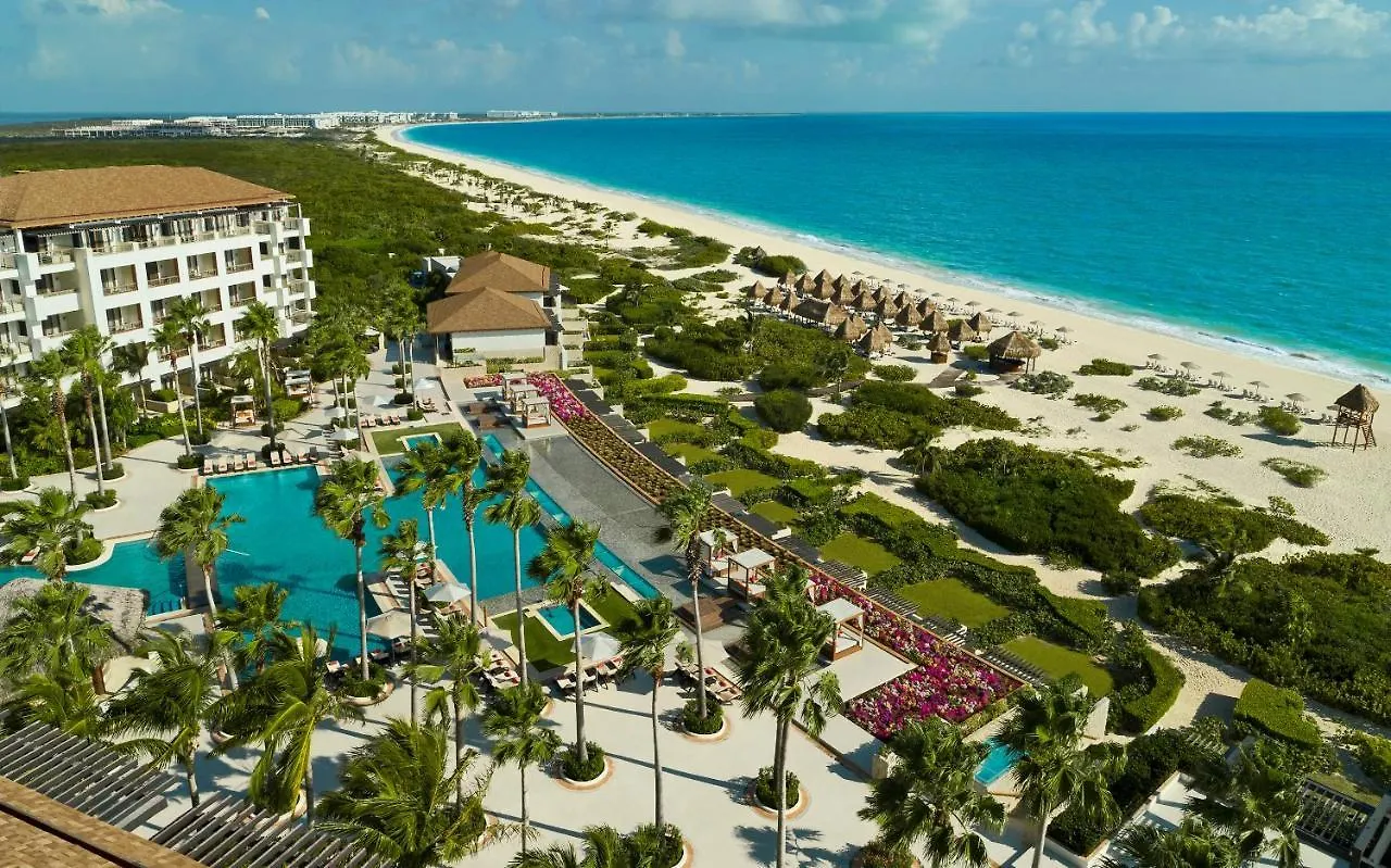 Secrets Playa Mujeres Golf & Spa Resort (Adults Only) Cancun